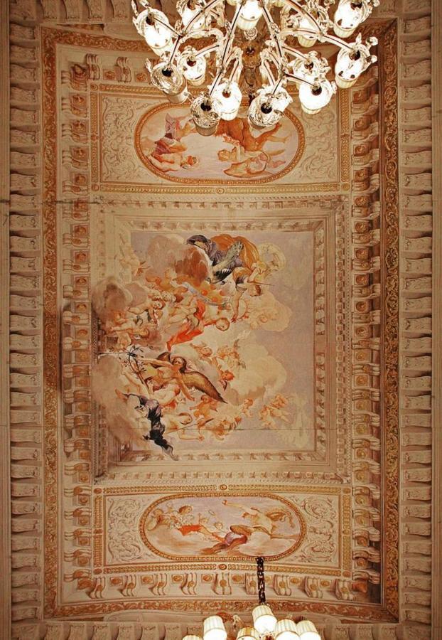 Palazzo Cherubini-pools & Wellness