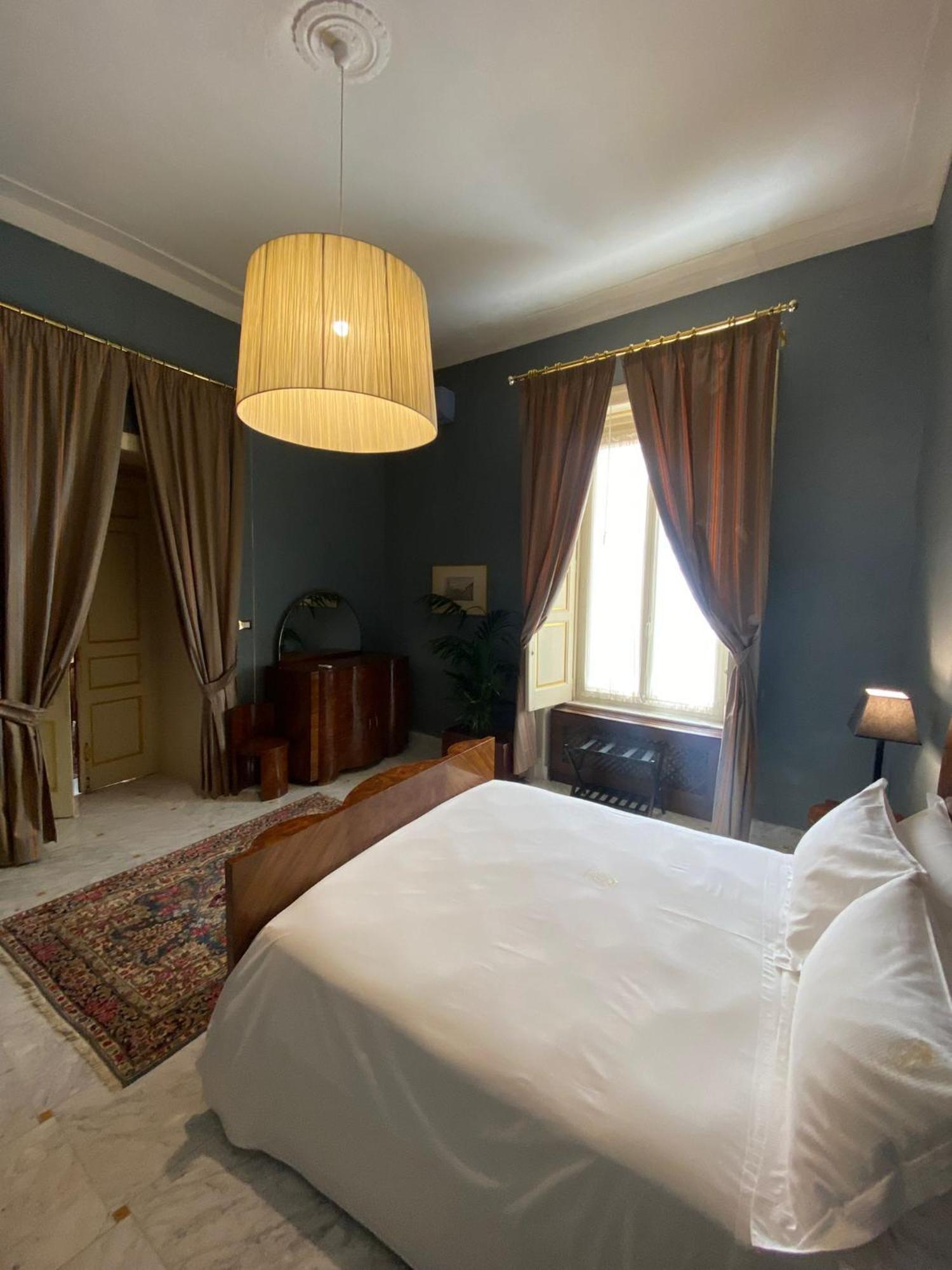 Bed & Breakfast Palazzo Cherubini-pools & Wellness