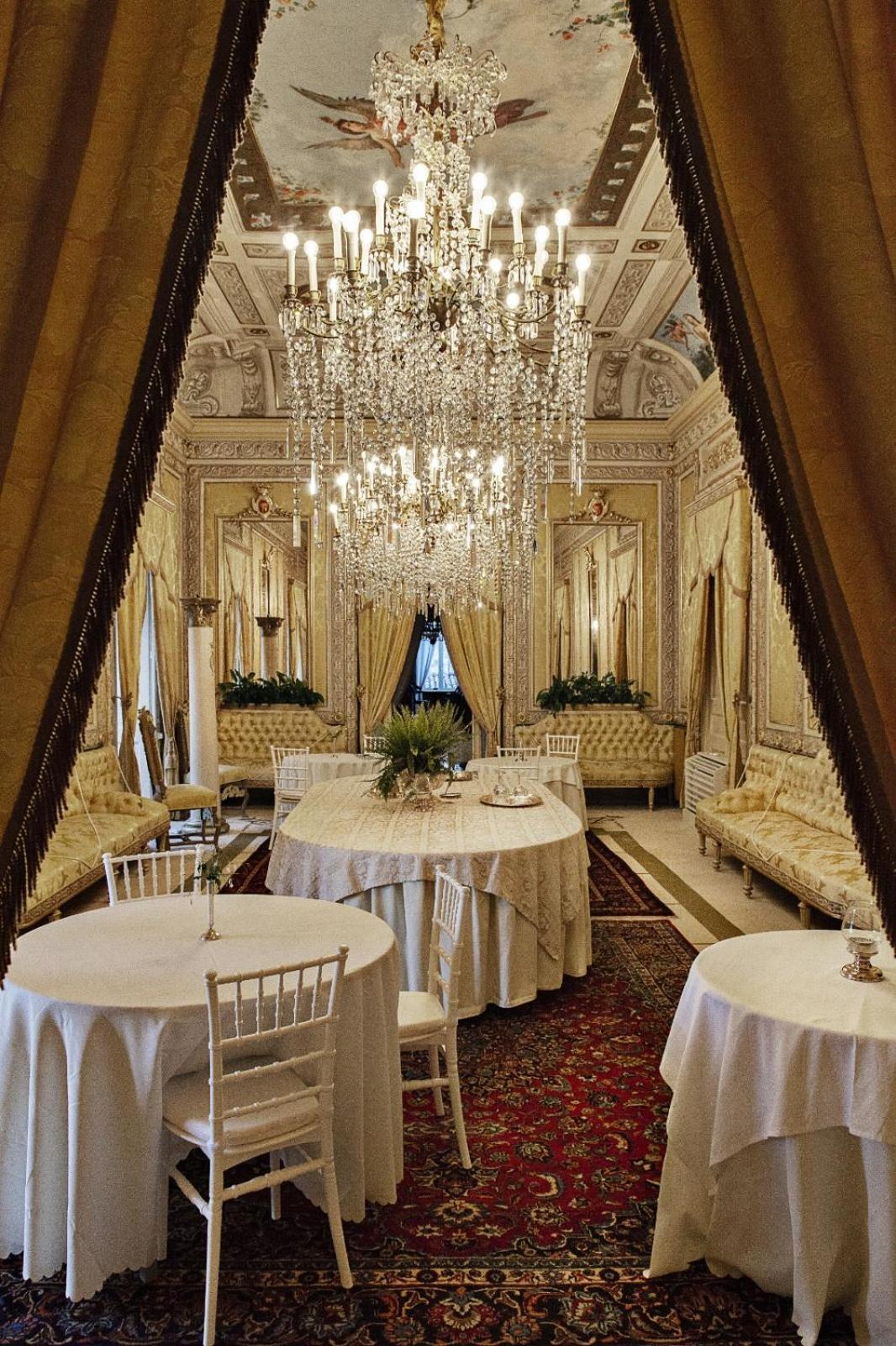 Palazzo Cherubini-pools & Wellness *