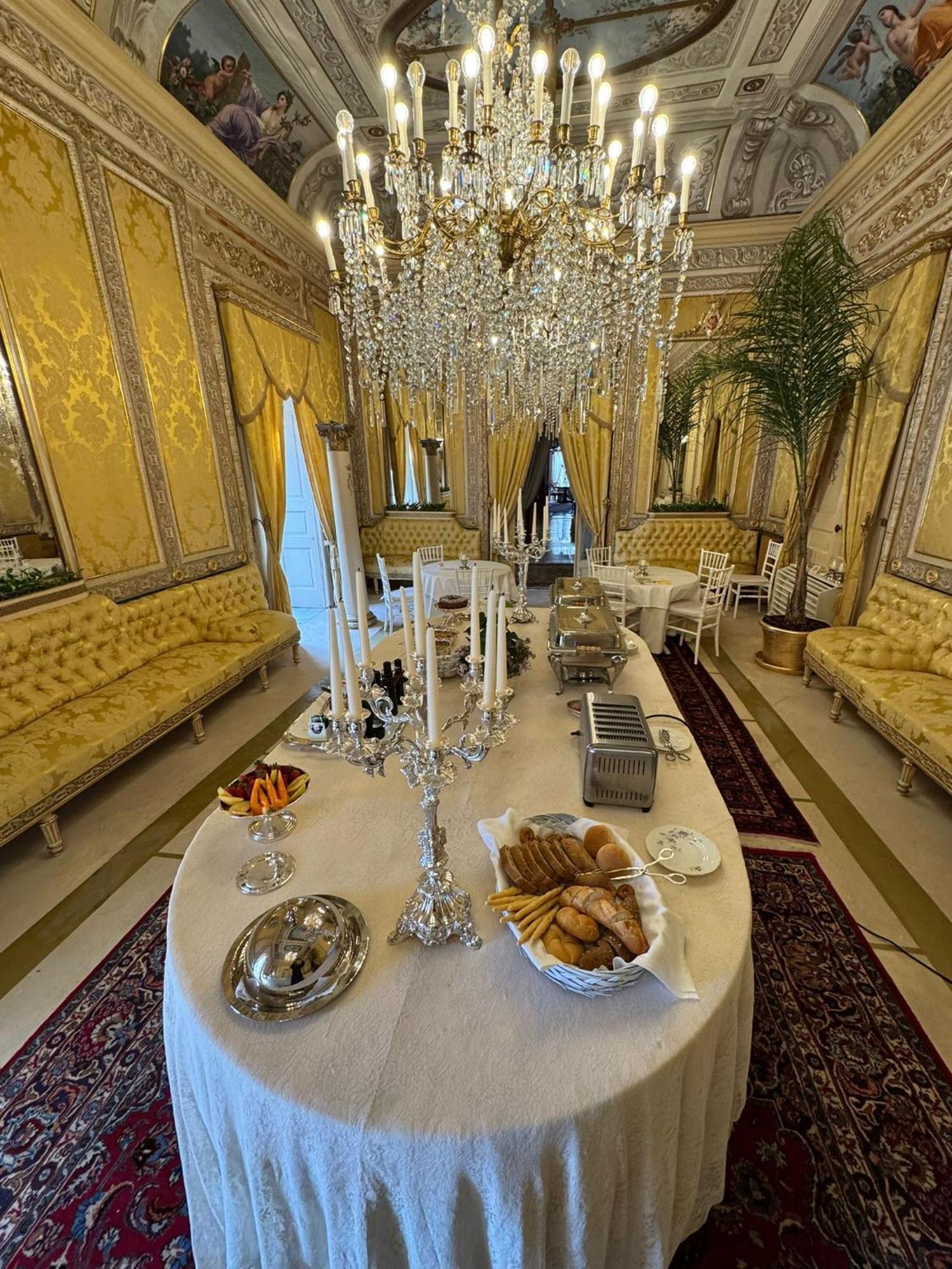 Palazzo Cherubini-pools & Wellness *
